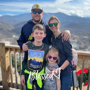 Meet your Posher, Alicia